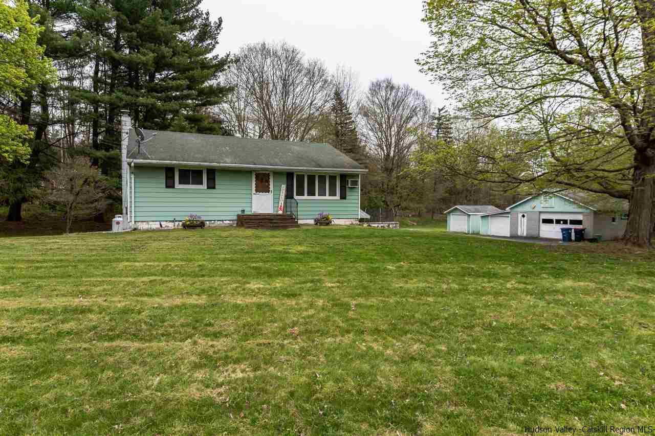 20 Read Road Red Hook, NY 12571 - Photo 2 of 25 Photo 2