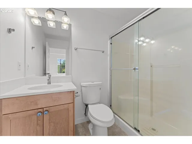 $409,000 | 8243 Northeast Multnomah Street, Portland, OR 97220