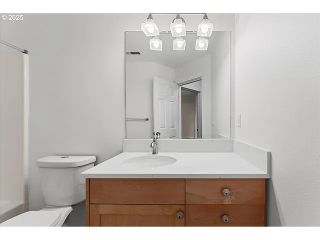 $409,000 | 8243 Northeast Multnomah Street, Portland, OR 97220