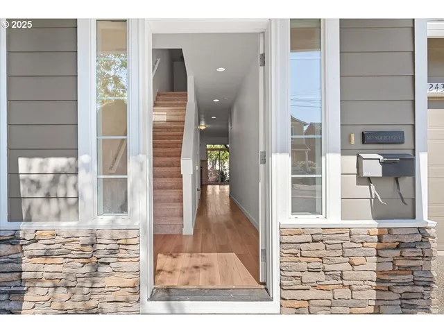 $409,000 | 8243 Northeast Multnomah Street, Portland, OR 97220