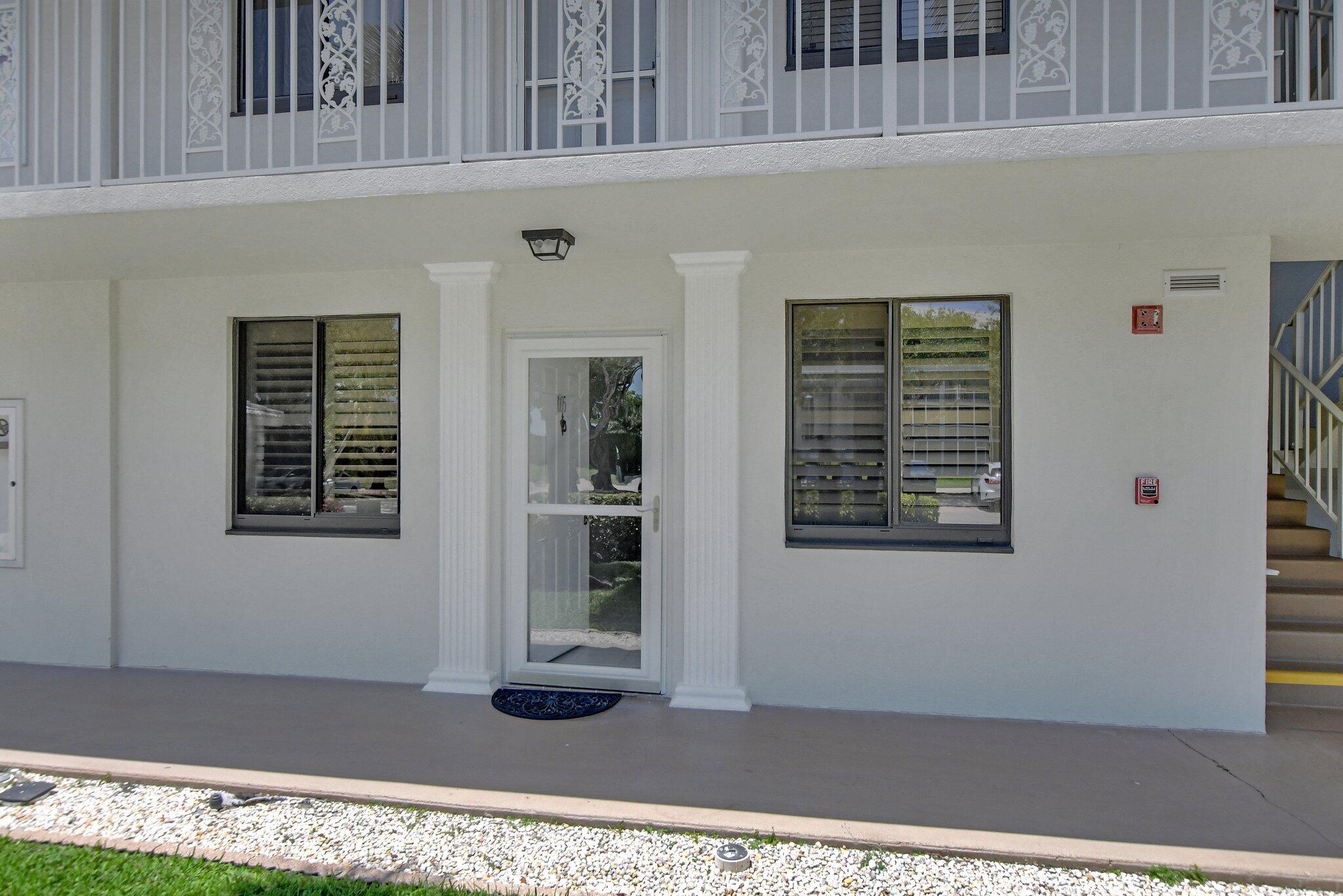 6169 Balboa Circle, Unit 105 Boca Raton, FL 33433 - Photo 6 of 49 17-web-or-mls-DSC_0806