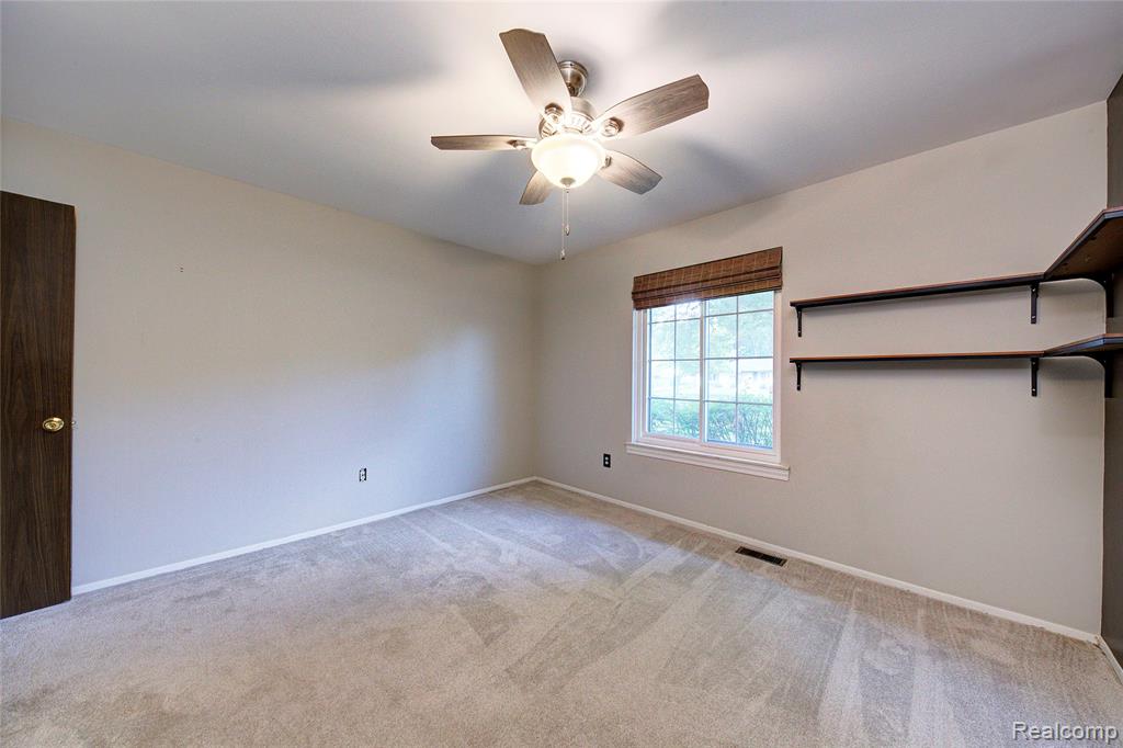 44323 Hanford Road Canton, MI 48187 - Photo 25 of 31 Gallery Image 25