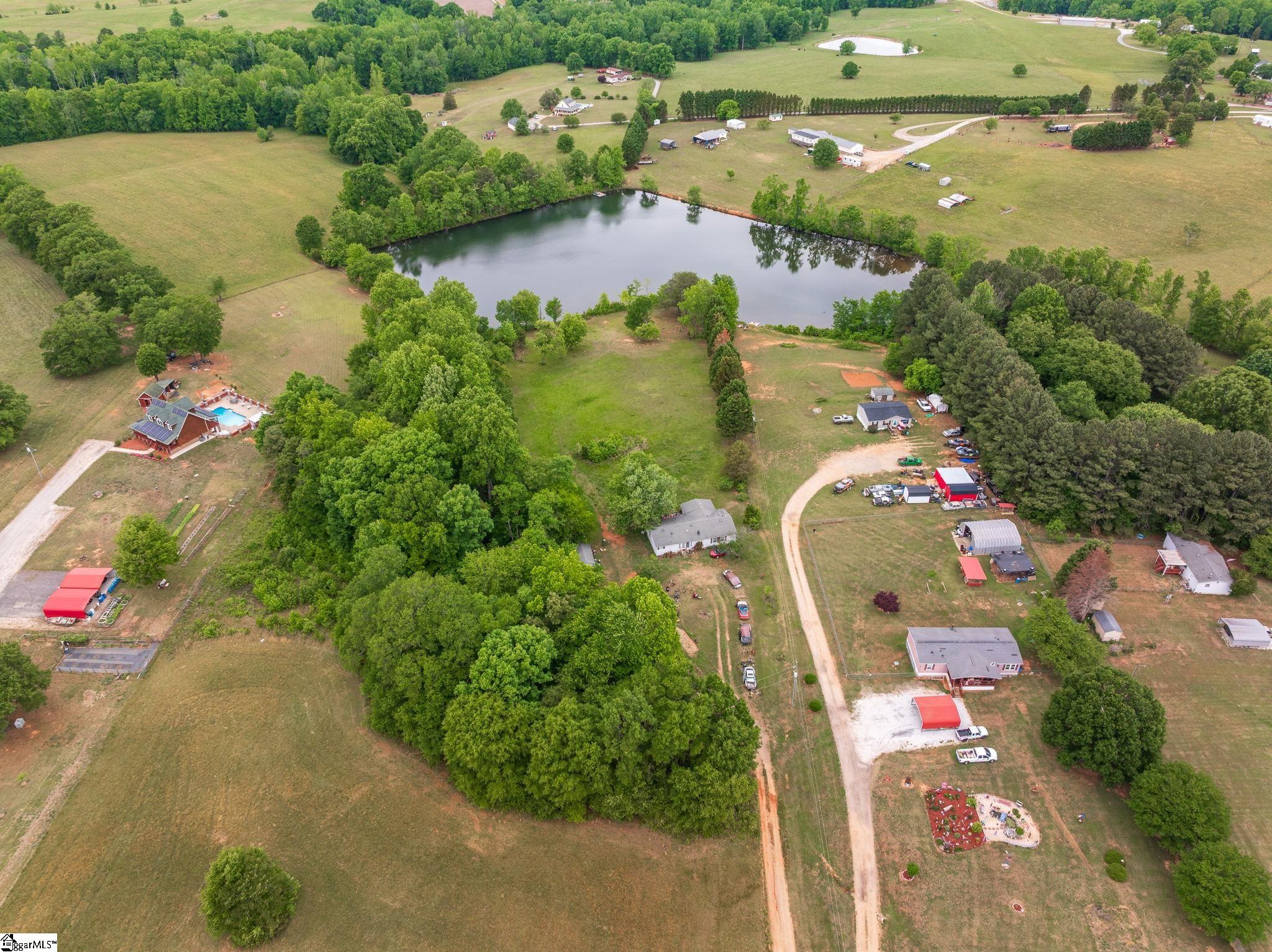 901 Iron Bridge Road Cowpens, SC 29330 - Photo 3 of 8