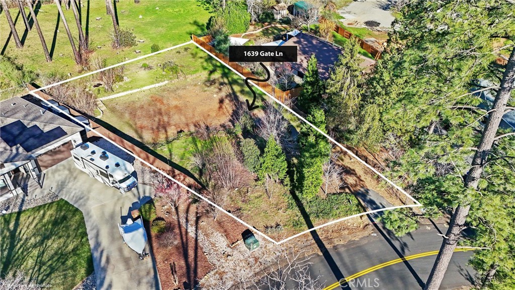 1639 Gate Paradise, CA 95969 - Photo 7 of 20 a view of balcony with furniture