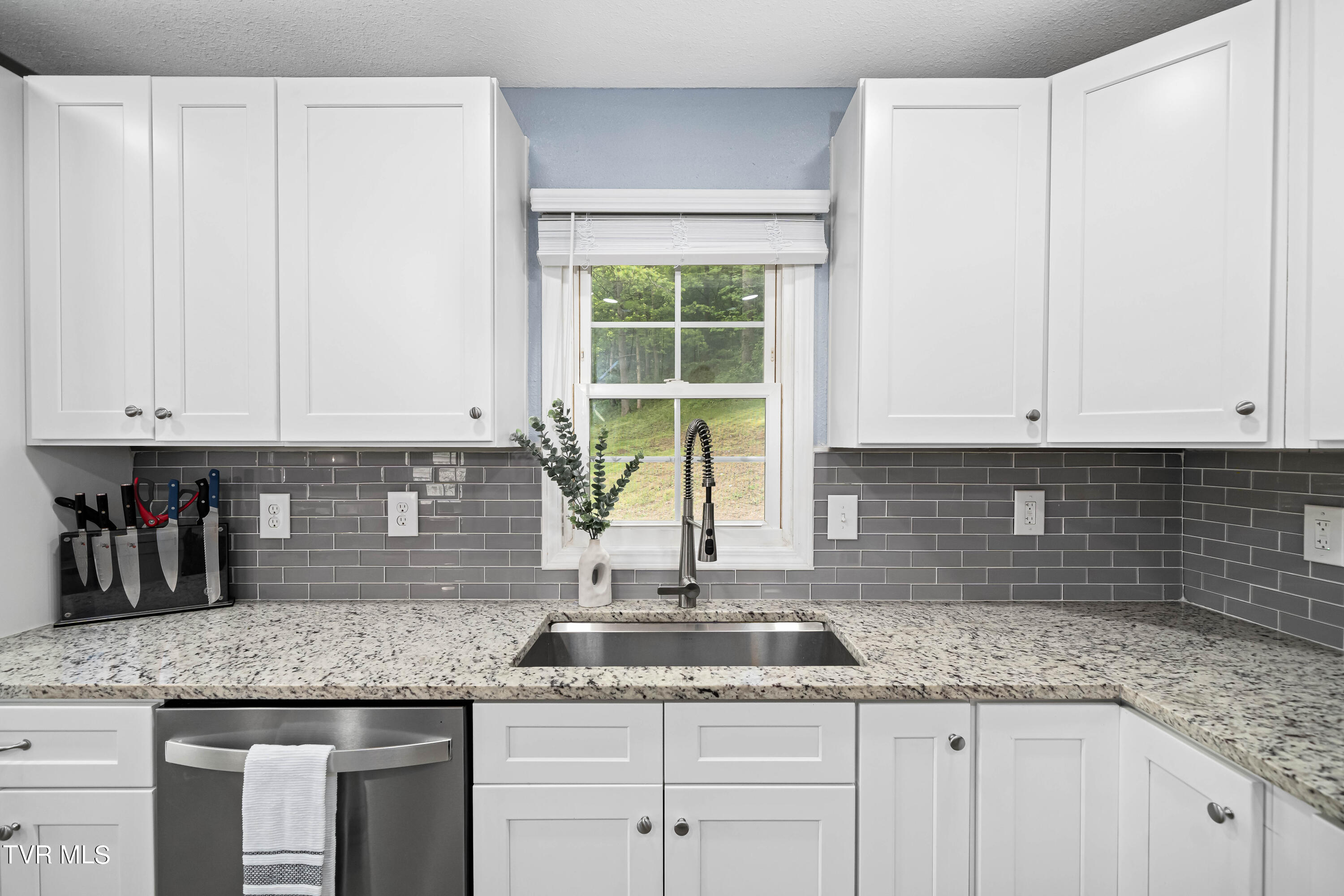 800 Belle Road Chuckey, TN 37641 - Photo 21 of 70 Kitchen