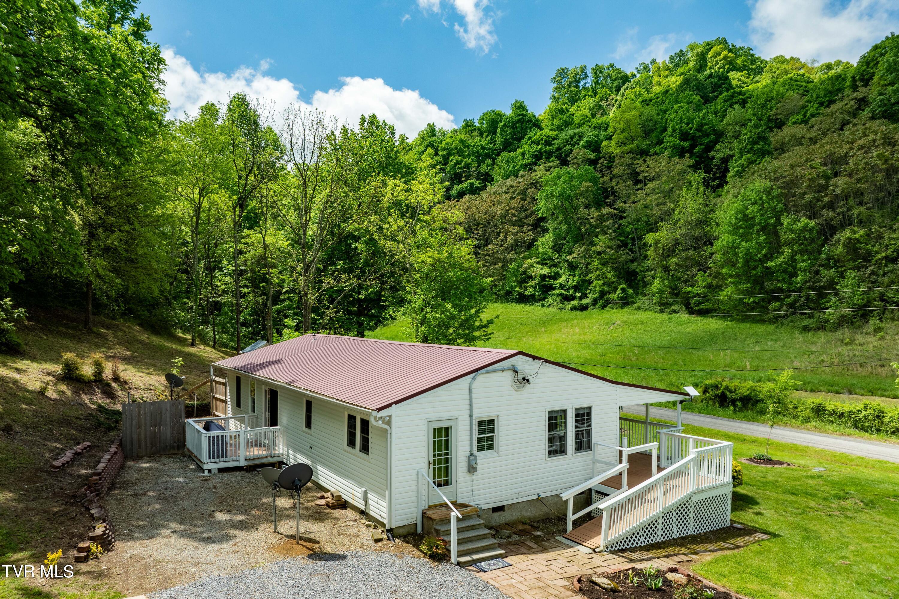 800 Belle Road Chuckey, TN 37641 - Photo 35 of 70 800 Belle Rd (18 of 70)