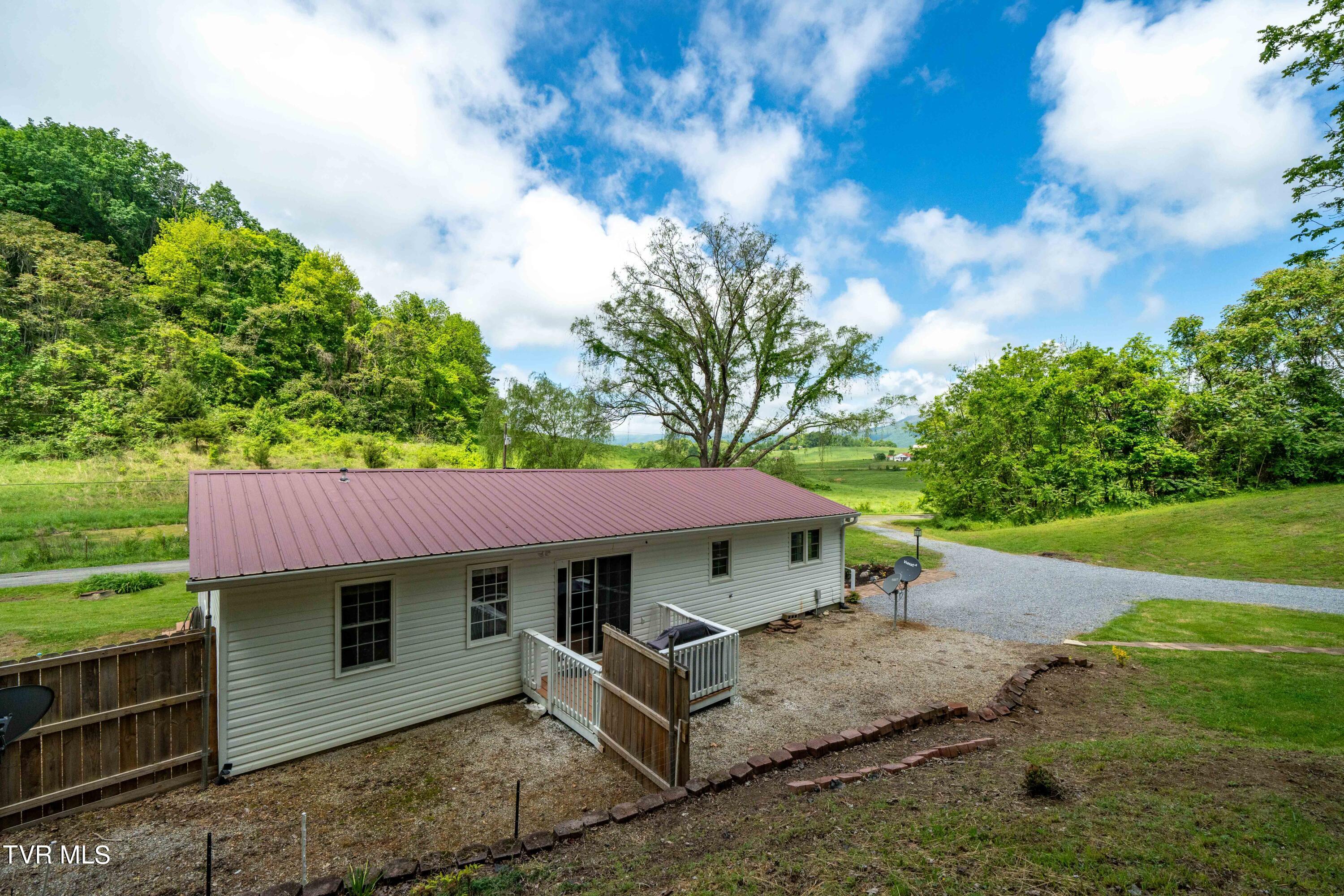 800 Belle Road Chuckey, TN 37641 - Photo 37 of 70 800 Belle Rd (42 of 70)