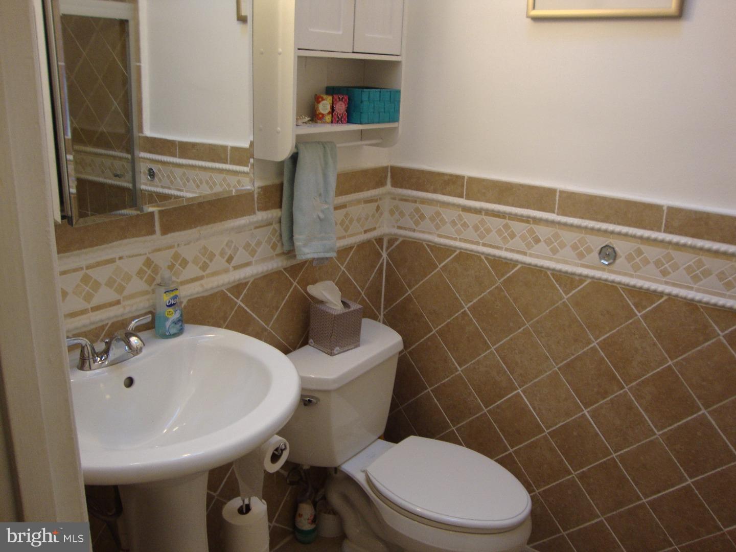1702 Fox Chase Road Philadelphia, PA 19152 - Photo 16 of 25 Bathroom
