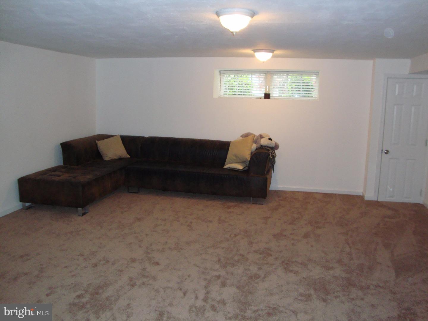 1702 Fox Chase Road Philadelphia, PA 19152 - Photo 18 of 25 Basement - Finished
