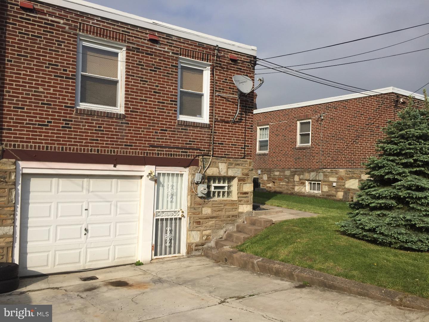 1702 Fox Chase Road Philadelphia, PA 19152 - Photo 23 of 25 Garage