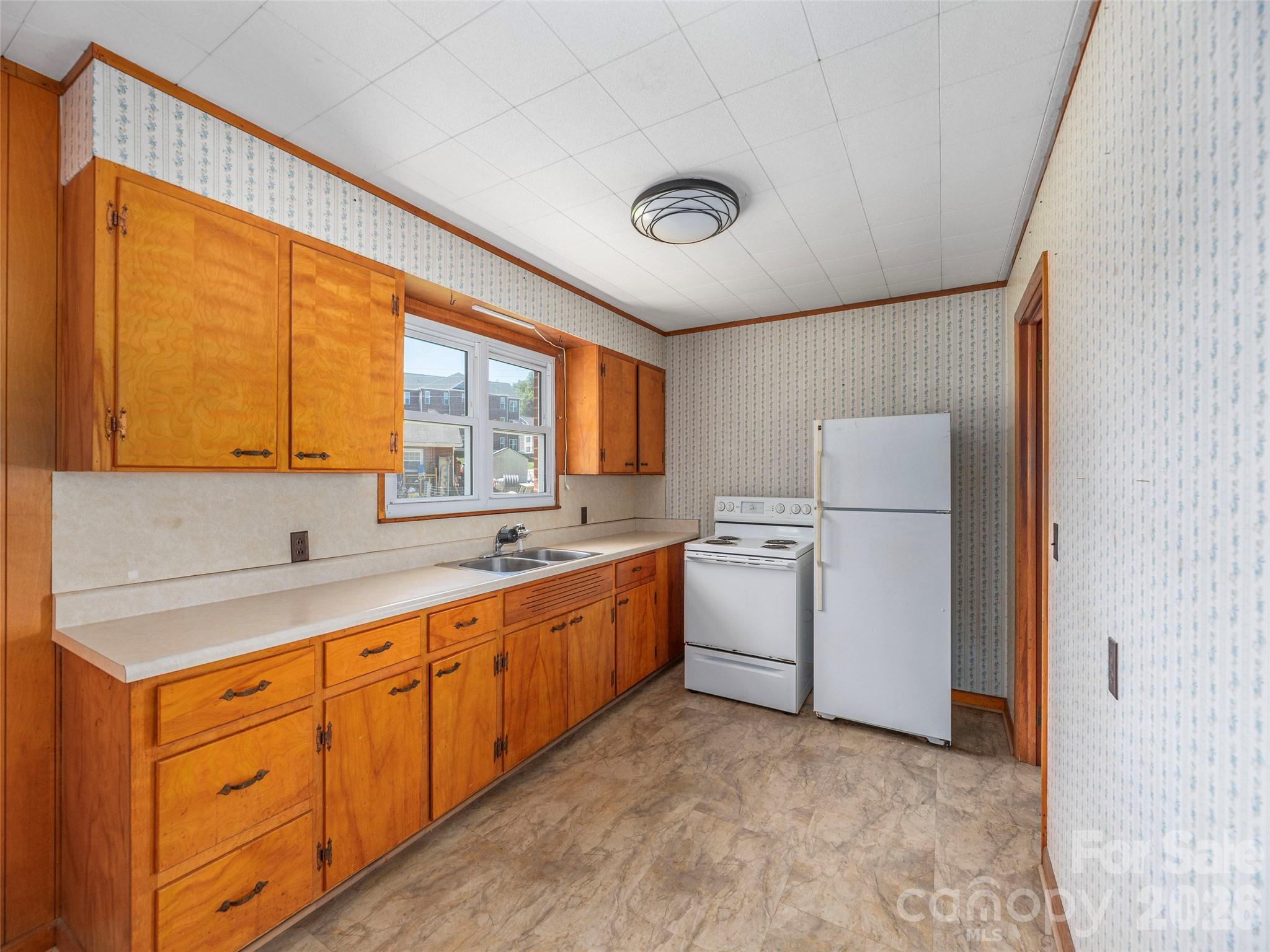 193 Old Howell Mill Road Waynesville, NC 28786 - Photo 5 of 23