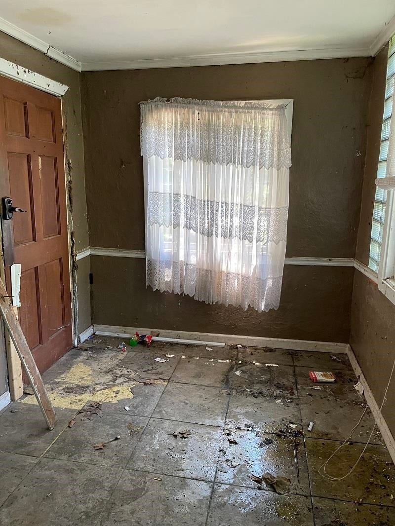 4100 5th Street Road Huntington, WV 25701 - Photo 6 of 23 Gallery Image 6