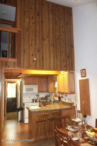 260 Decker Road Bushkill, PA 18324 - Photo 5 of 7 Kitchen