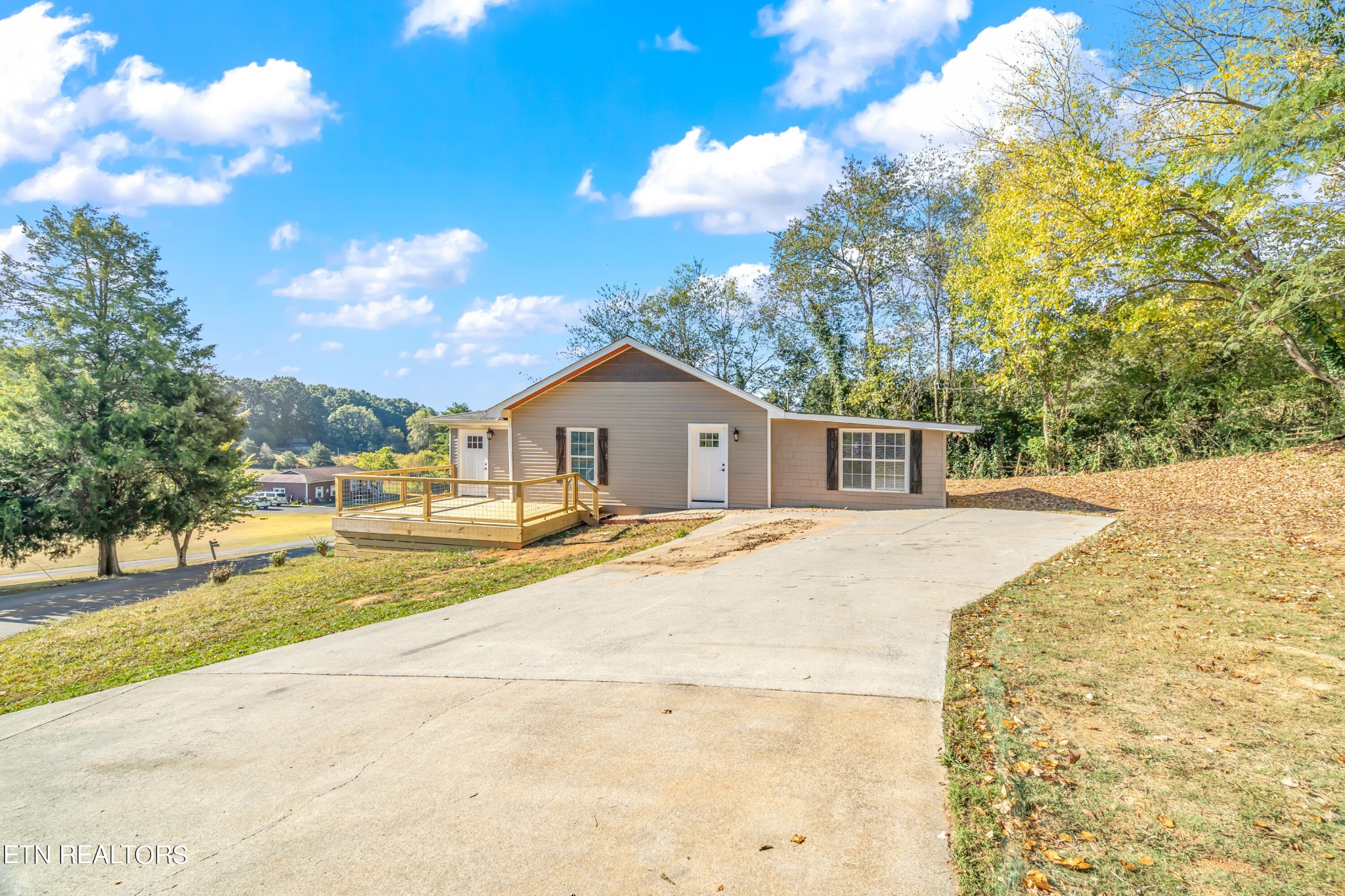 6276 Loudon Ridge Road Lenoir City, TN 37771 - Photo 1 of 26 Gallery Image 1