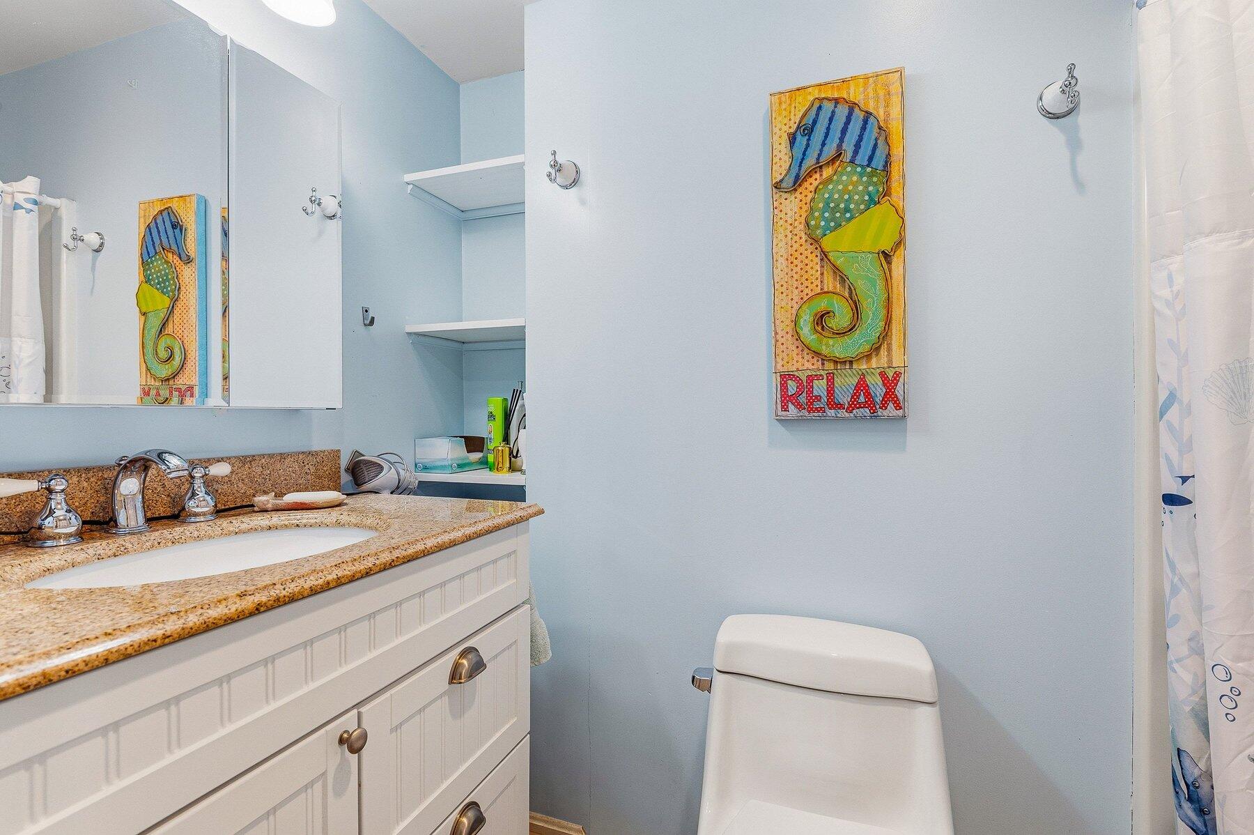 27 Pocahontas Road Kittery, ME 03905 - Photo 21 of 42 Full bath across from 1st floor Primary