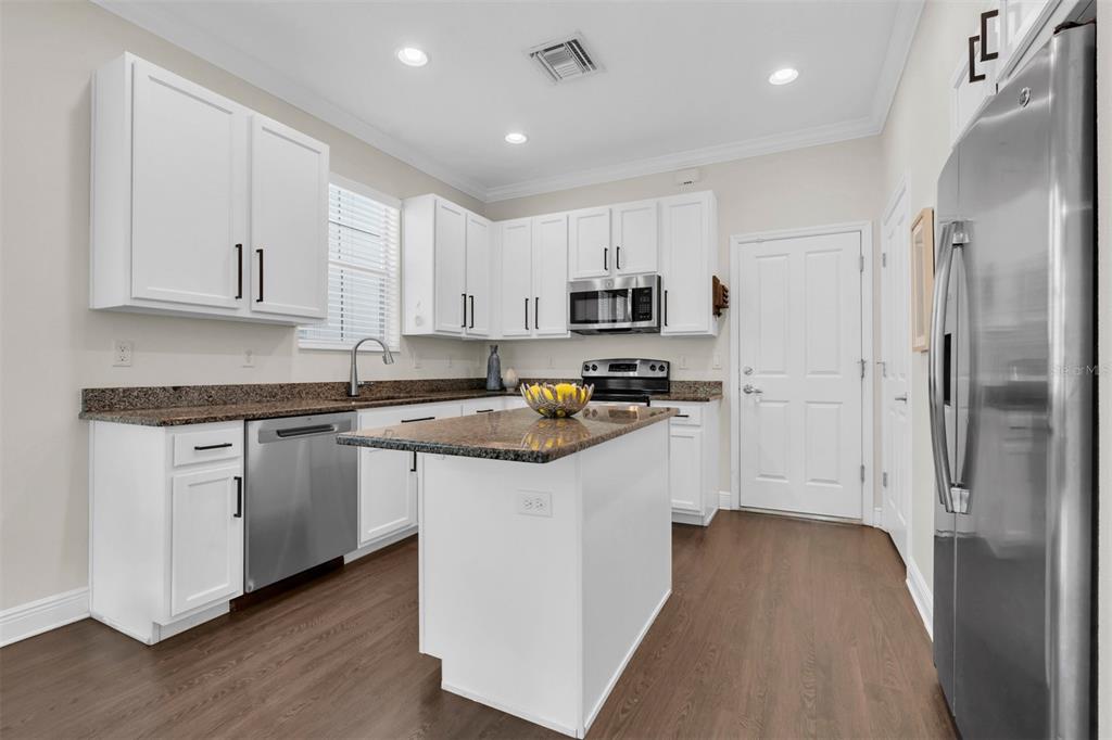 106 Cutlass Way Oldsmar, FL 34677 - Photo 7 of 22