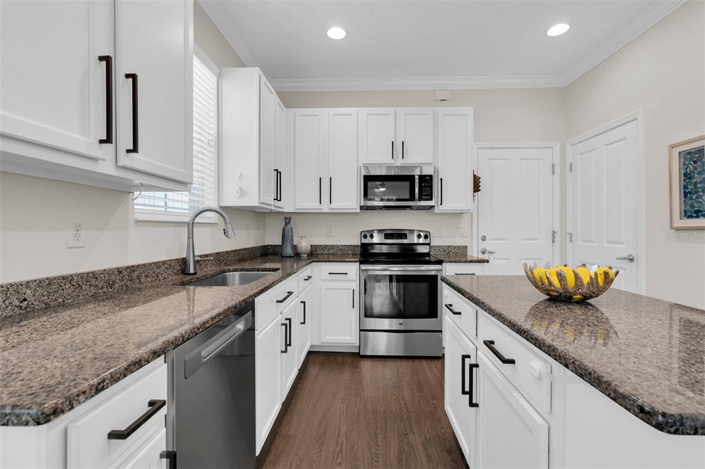 106 Cutlass Way Oldsmar, FL 34677 - Photo 8 of 22