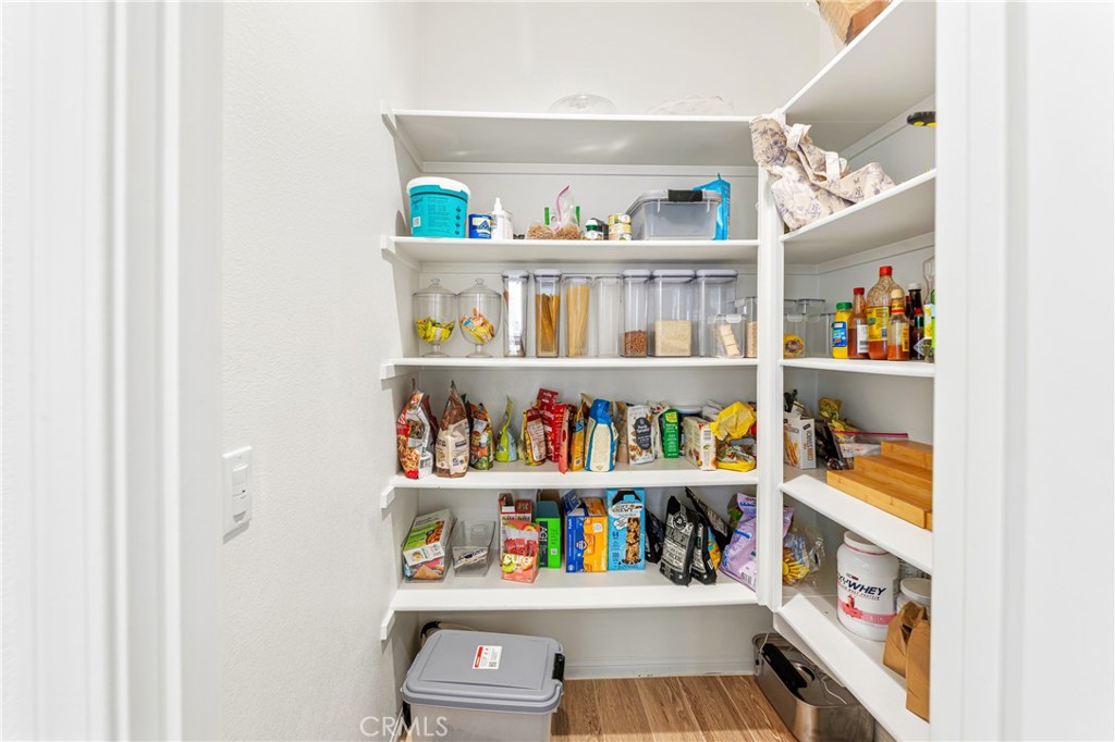 39490 Verbena Way Temecula, CA 92591 - Photo 22 of 70 Pantry
