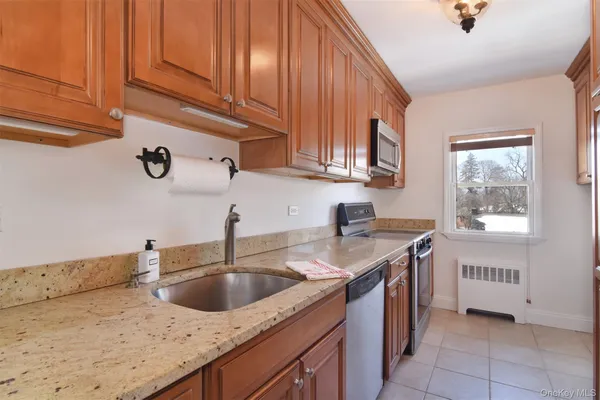 $2,900 | 140 North Broadway, Unit R4, Irvington, NY 10533