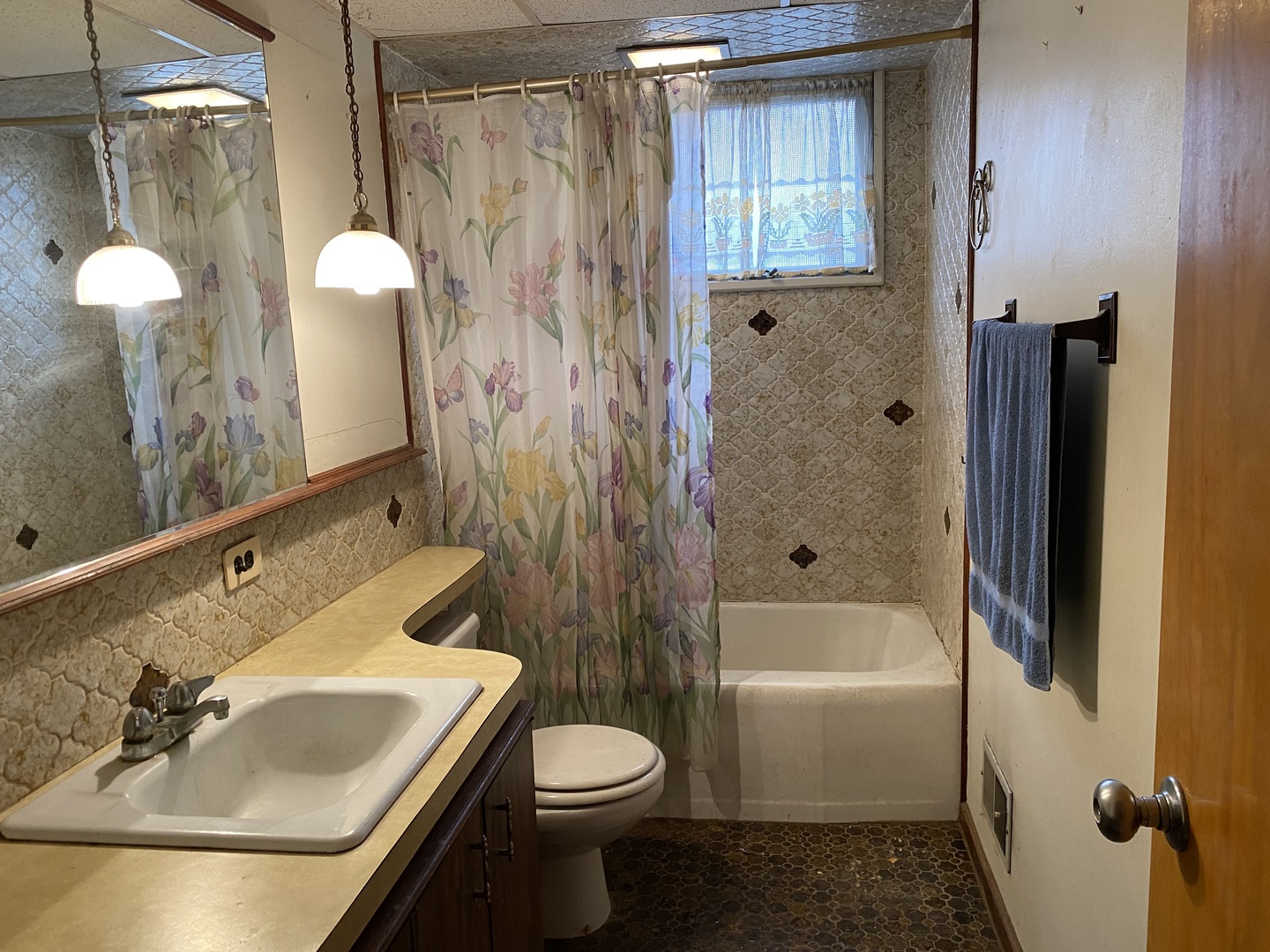 1512 North Wolf Road Berkeley, IL 60163 - Photo 7 of 10