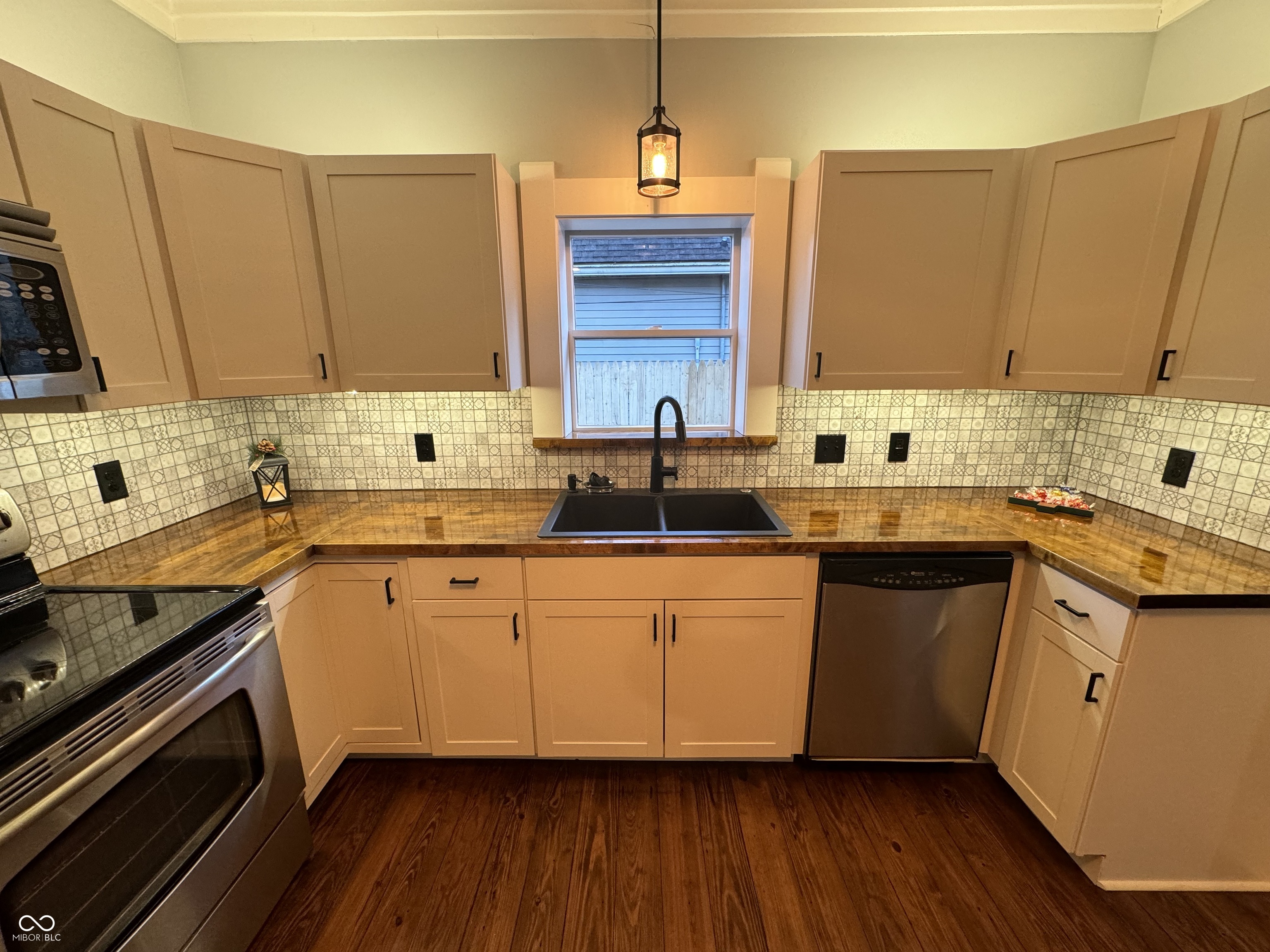 449 Yandes Street Franklin, IN 46131 - Photo 19 of 45
