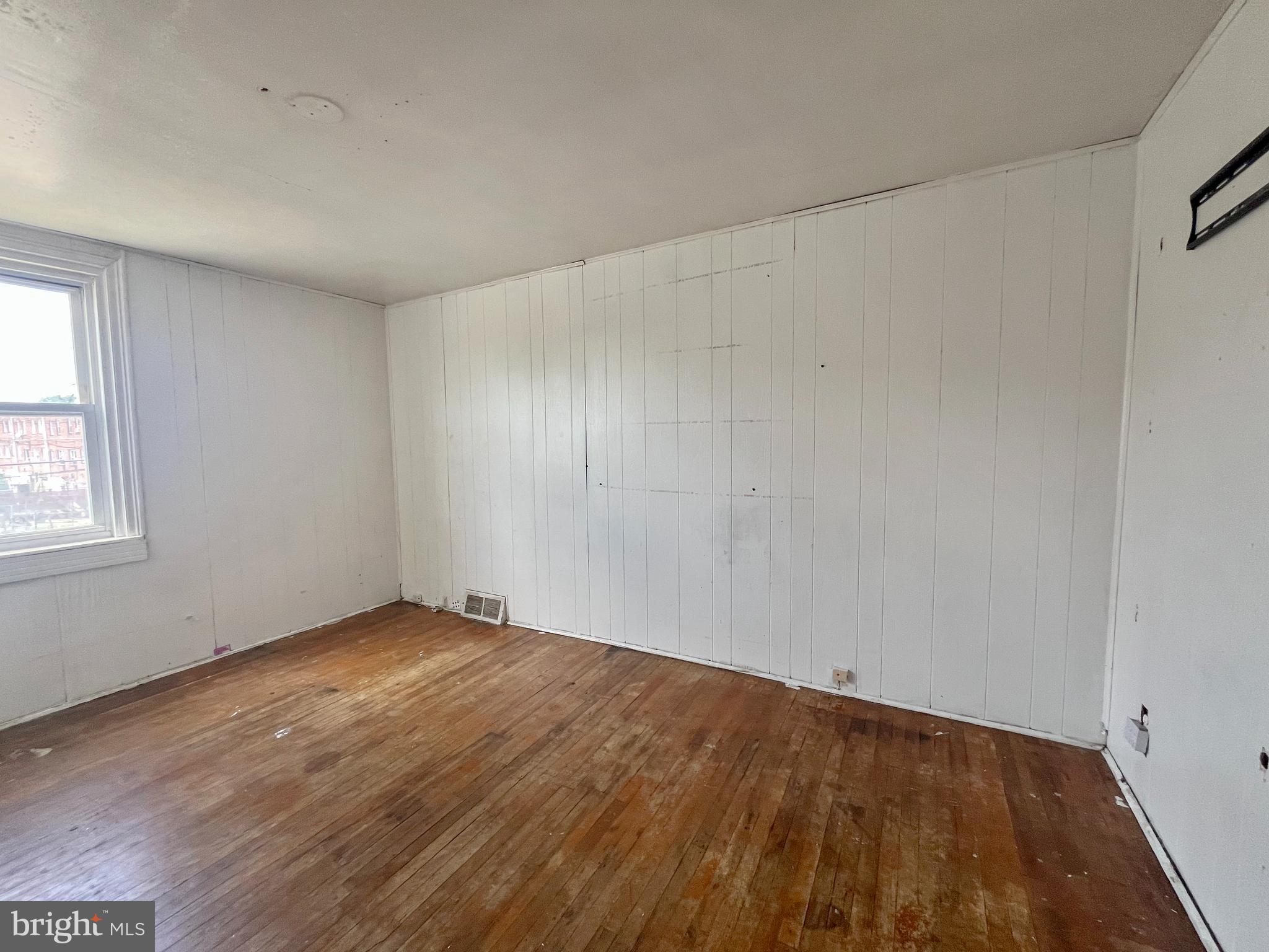 1412 East Sharpnack Street Philadelphia, PA 19150 - Photo 10 of 14