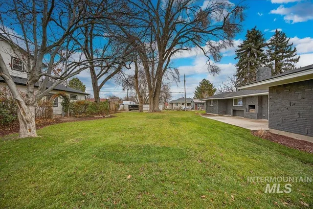 $850,000 | 2220 South Indiana Avenue, Caldwell, ID 83605