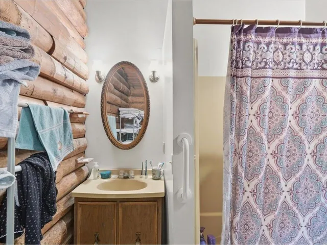 $475,000 | 3513 Sand Road, Ferrisburgh, VT 05456