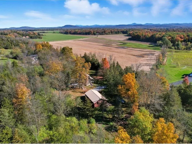 $475,000 | 3513 Sand Road, Ferrisburgh, VT 05456