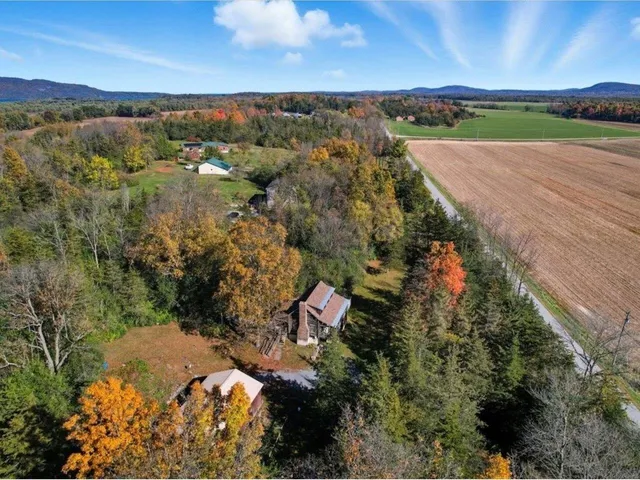$475,000 | 3513 Sand Road, Ferrisburgh, VT 05456