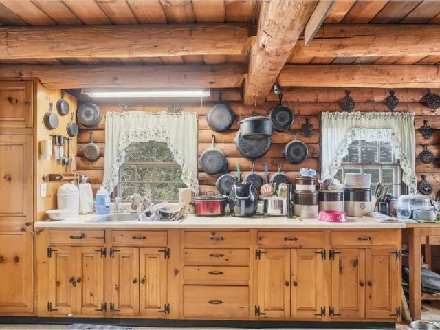 $475,000 | 3513 Sand Road, Ferrisburgh, VT 05456