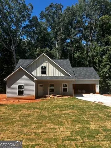 a front view of house with yard