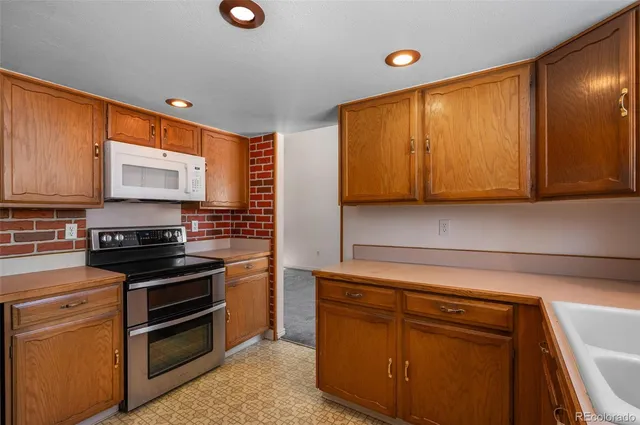 $445,000 | 3338 South Nucla Way, Aurora, CO 80013