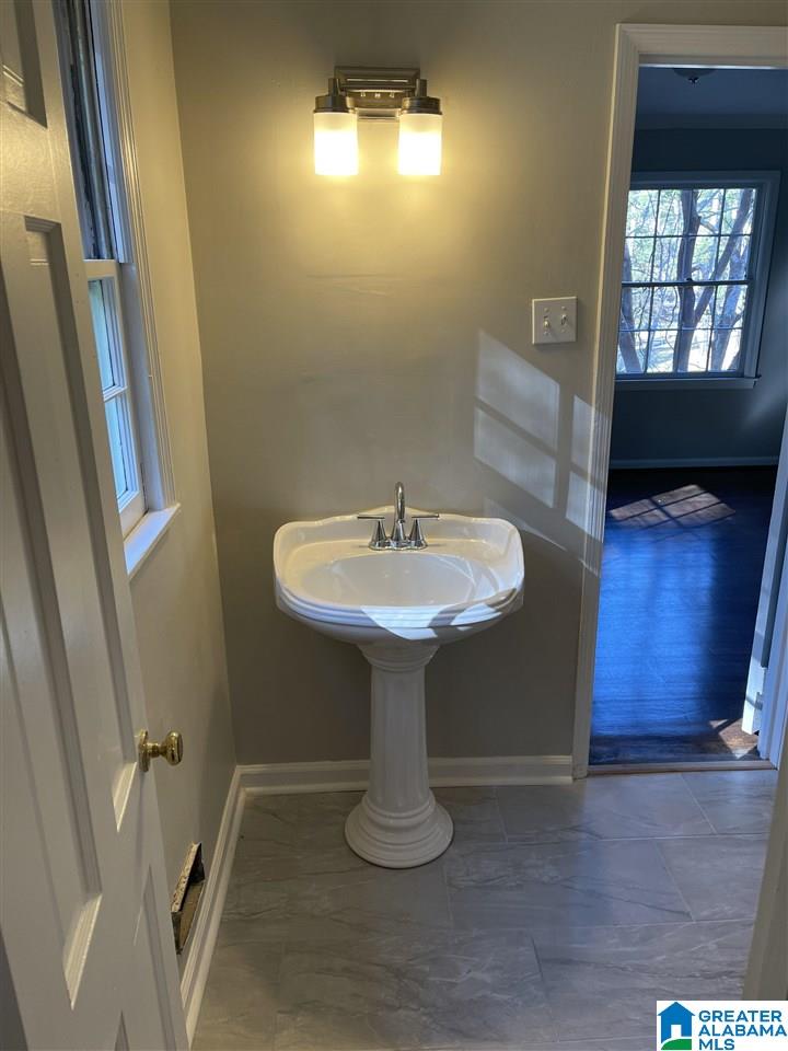 512 Lance Road Birmingham, AL 35206 - Photo 8 of 22