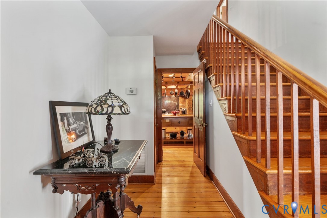 7381 McClellan Road Mechanicsville, VA 23111 - Photo 30 of 66 a view of a entryway with furniture and stairs