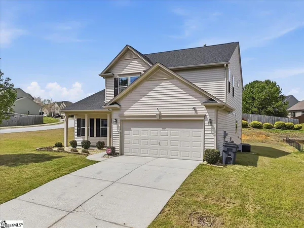 $2,600 | 201 Portland Falls Drive, Simpsonville, SC 29680