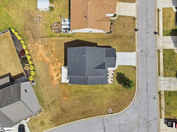 $2,600 | 201 Portland Falls Drive, Simpsonville, SC 29680