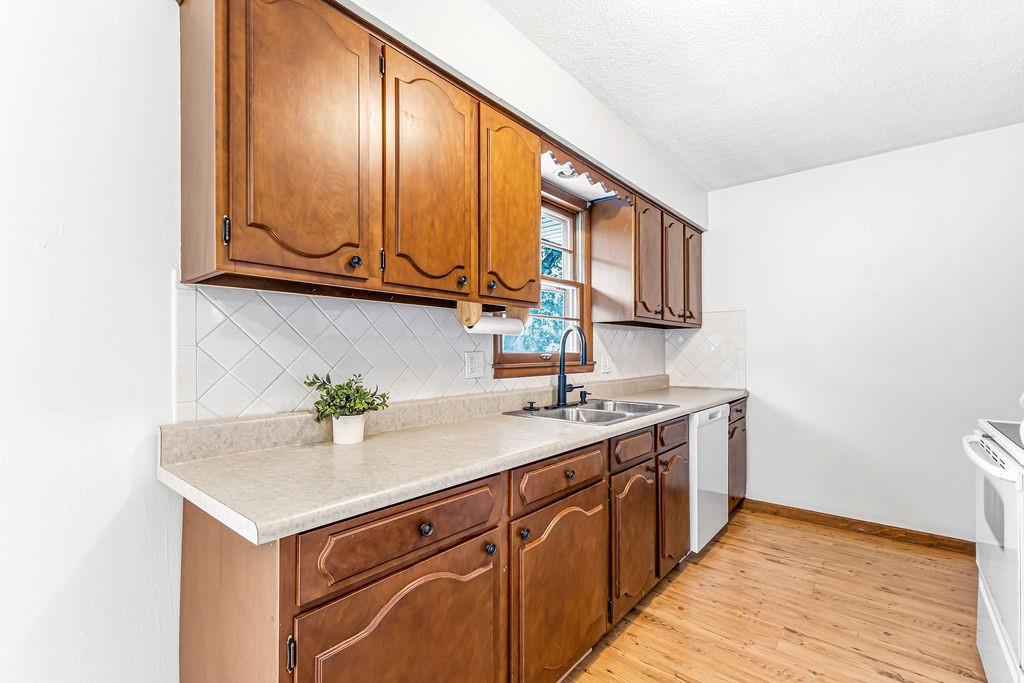 5522 Ripley Street St. Joseph, MO 64506 - Photo 9 of 40