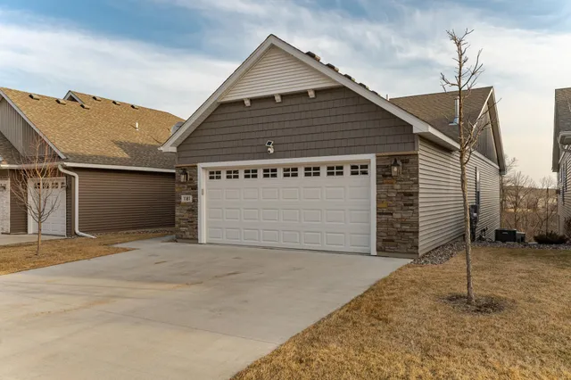 $510,000 | 1181 Hewitt Boulevard, Red Wing, MN 55066