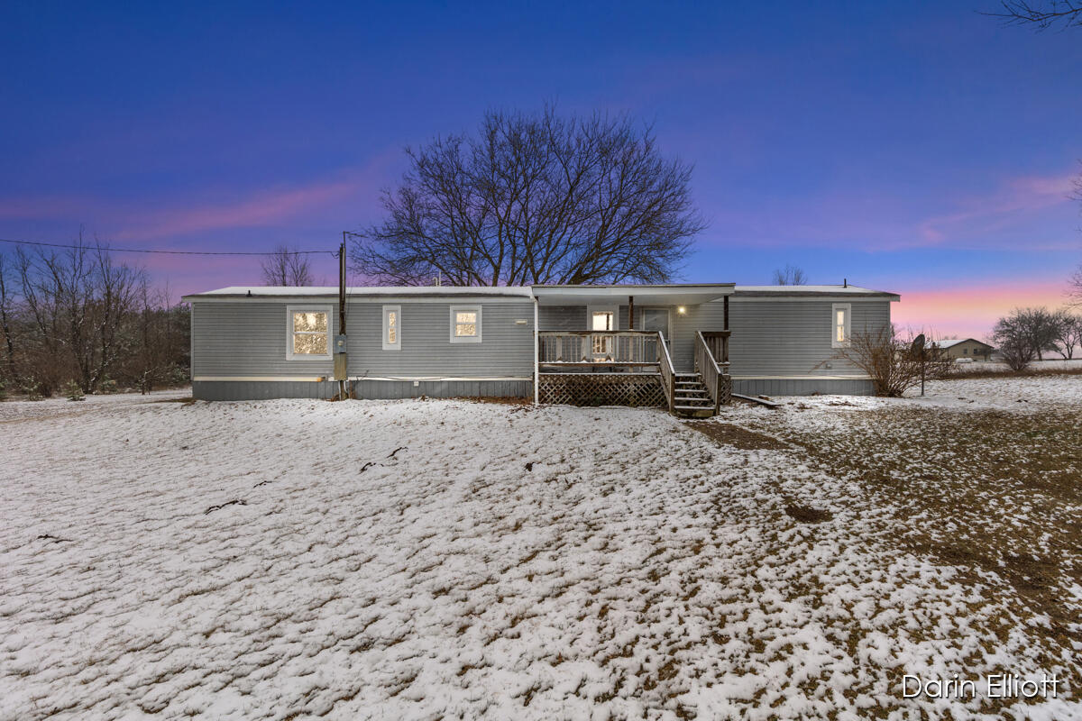 4925 Wheeler Road Belding, MI 48809 - Photo 2 of 35 IMG_1000