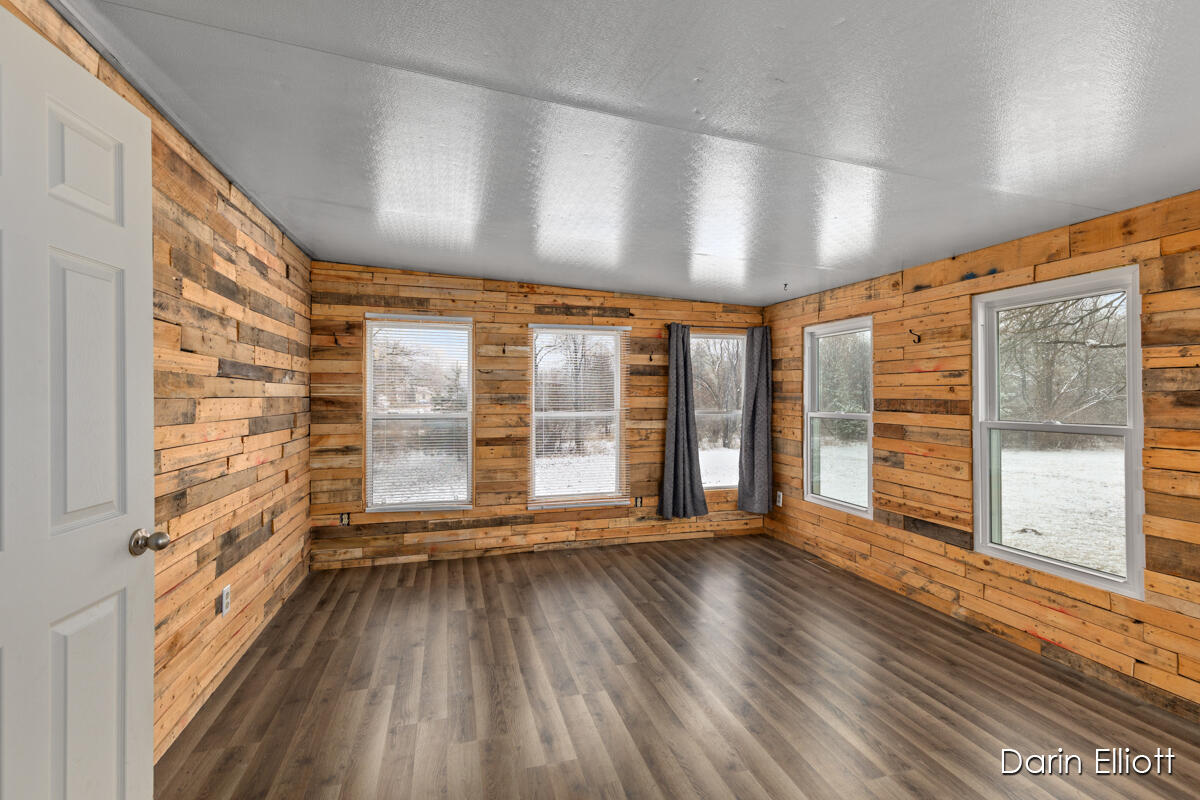 4925 Wheeler Road Belding, MI 48809 - Photo 21 of 35 IMG_1014