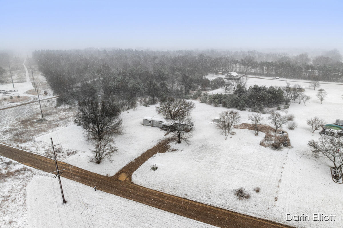 4925 Wheeler Road Belding, MI 48809 - Photo 31 of 35 IMG_1025