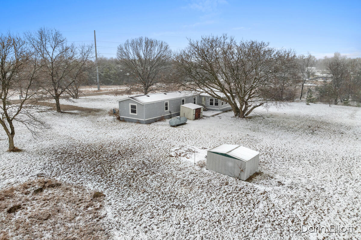 4925 Wheeler Road Belding, MI 48809 - Photo 5 of 35 IMG_1028