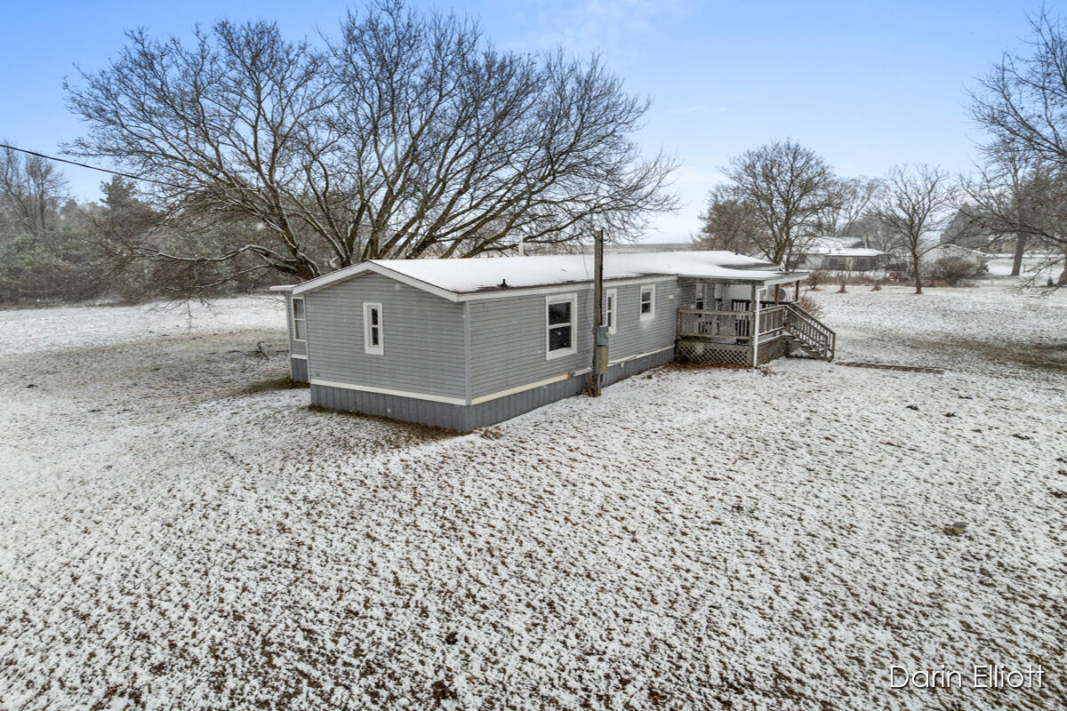 4925 Wheeler Road Belding, MI 48809 - Photo 6 of 35 IMG_1021