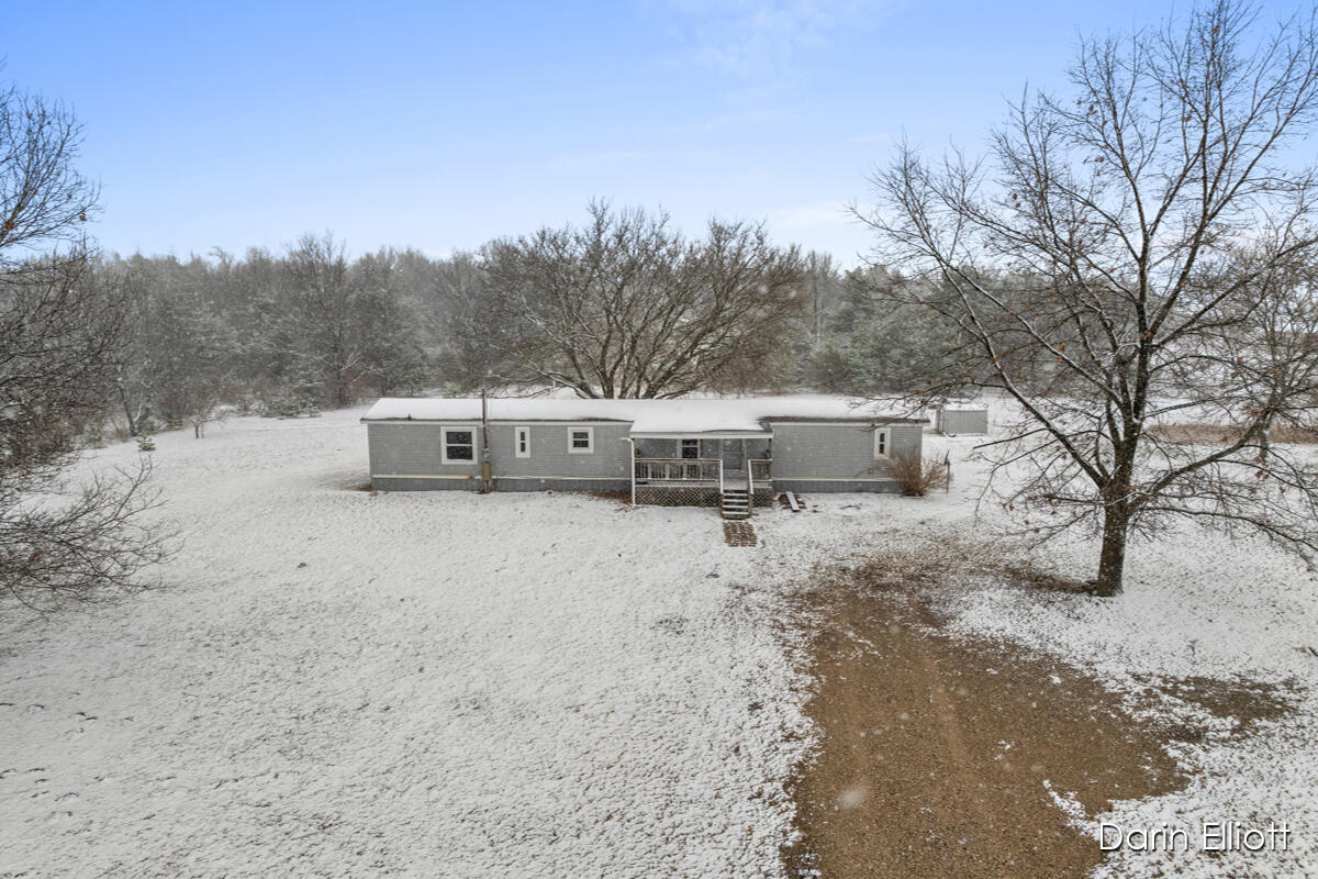 4925 Wheeler Road Belding, MI 48809 - Photo 7 of 35 IMG_1020