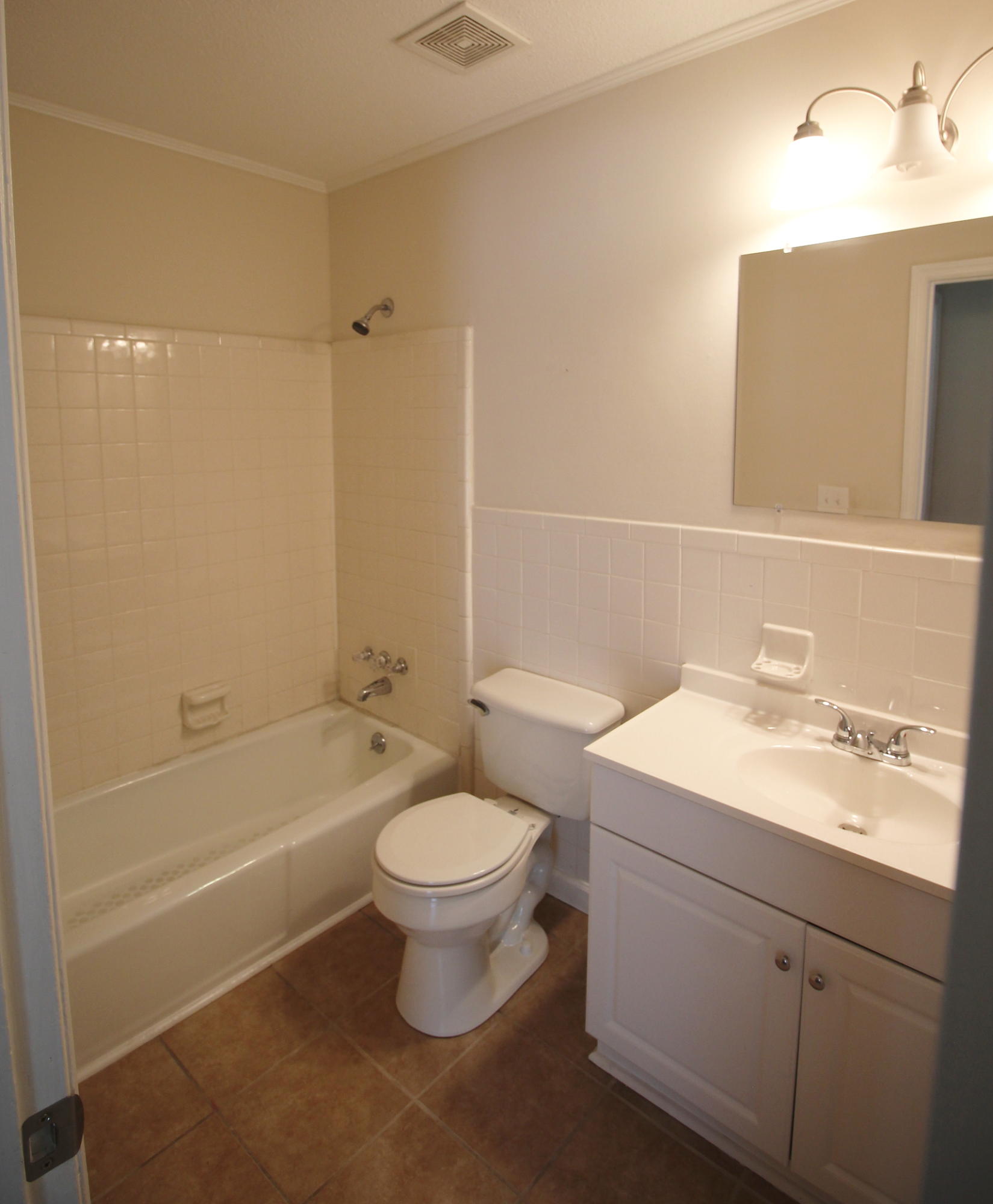 26 Pequannock Road Goose Creek, SC 29445 - Photo 6 of 11 bathroom