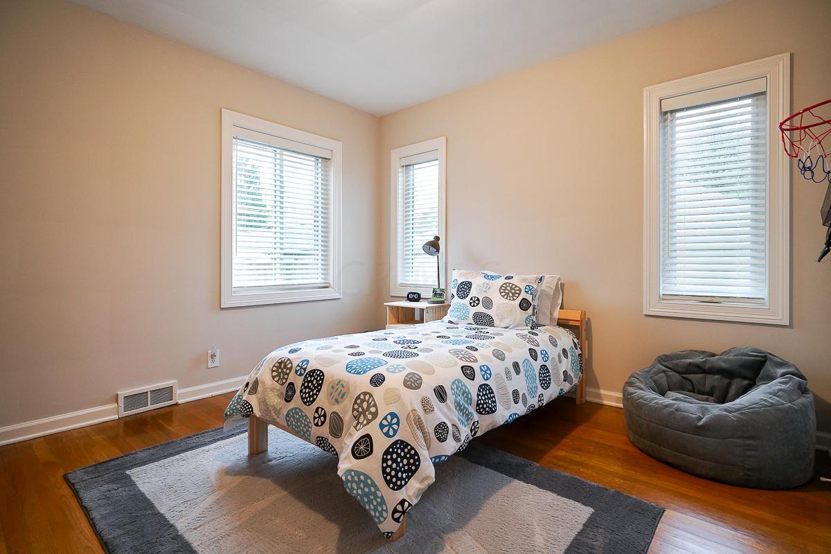 51 South Broadleigh Road Columbus, OH 43209 - Photo 19 of 28
