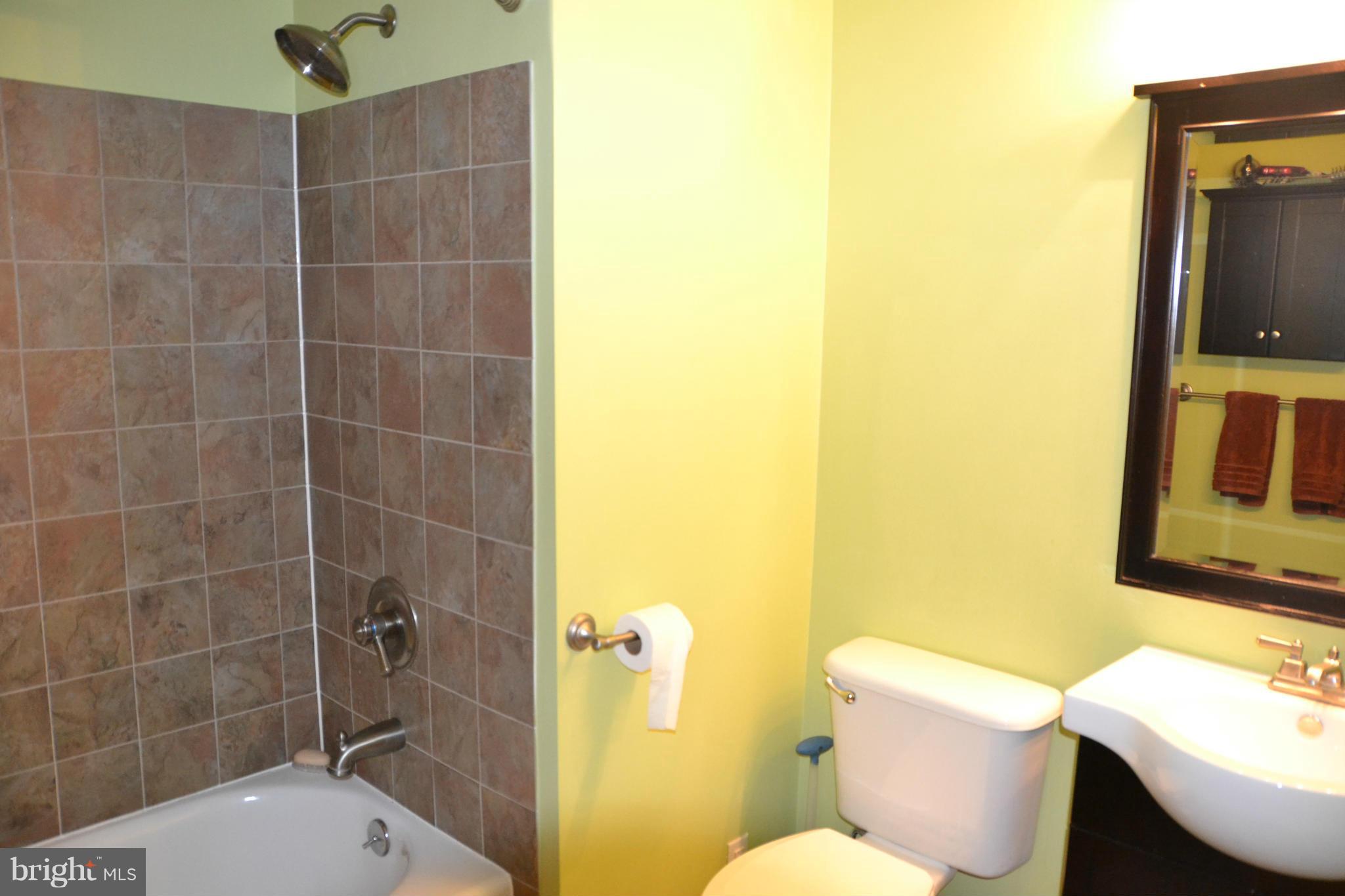 10936 Rampart Way Silver Spring, MD 20902 - Photo 22 of 22 Bath