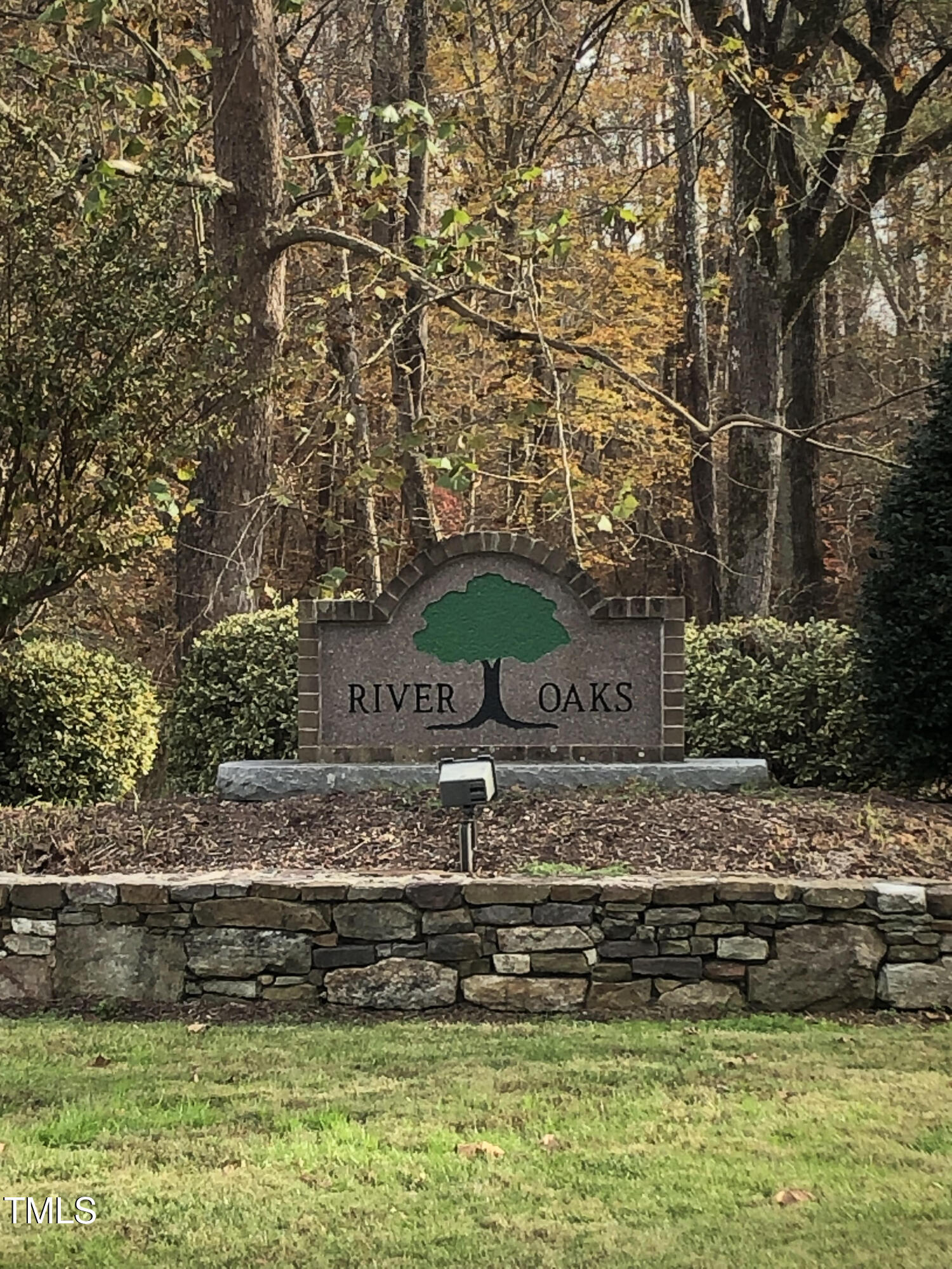 River Oaks 1