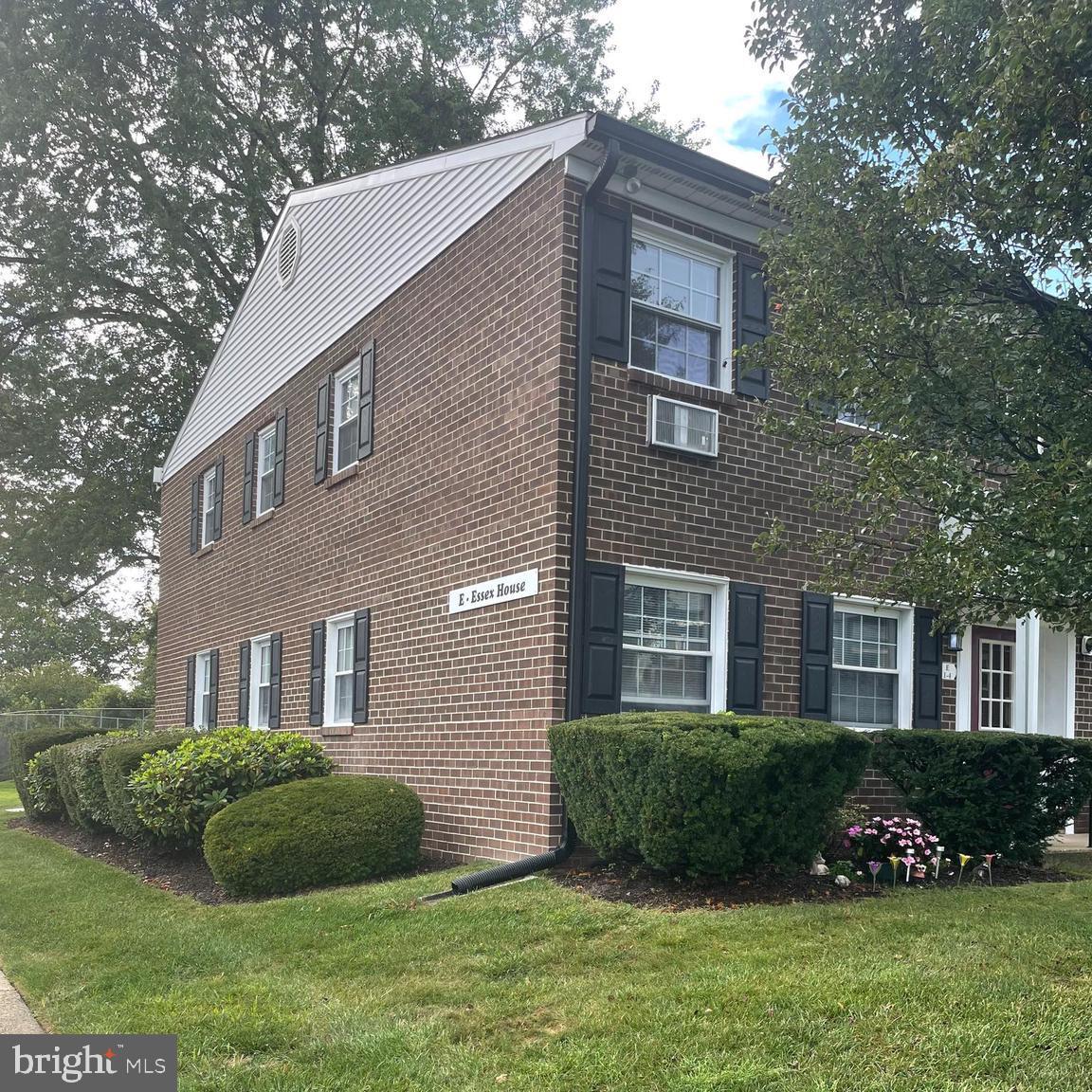 4701 Pennell Road, Unit E2 Aston, PA 19014 - Photo 3 of 14 End unit 2nd floor